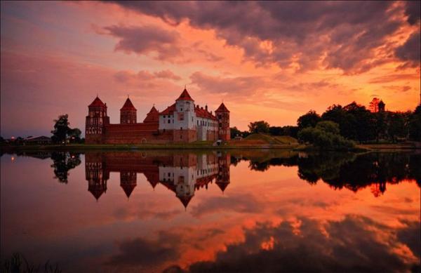 Мирский Замок, Беларусь