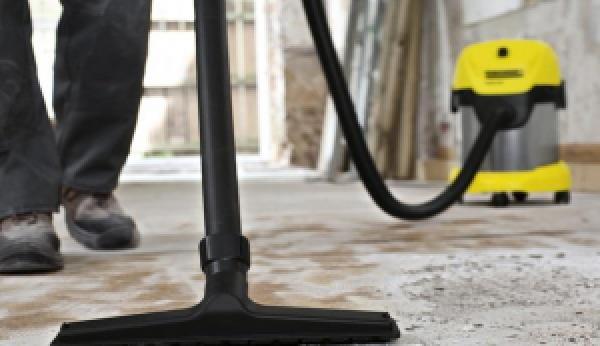PROFESSIONAL CLEANING OF MEDICAL INSTITUTIONS