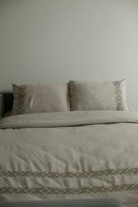TAILORING OF BED LINEN