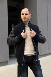 SEWING A MEN’S JACKET