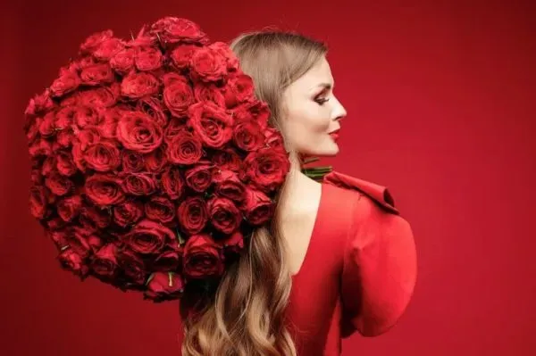 Королева квітів: неперевершена троянда